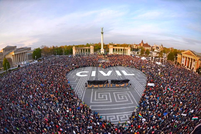Mađarske NVO: Nastavljamo