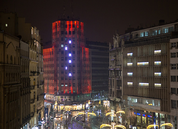 Beogradska zdanja u boji kineske zastave
